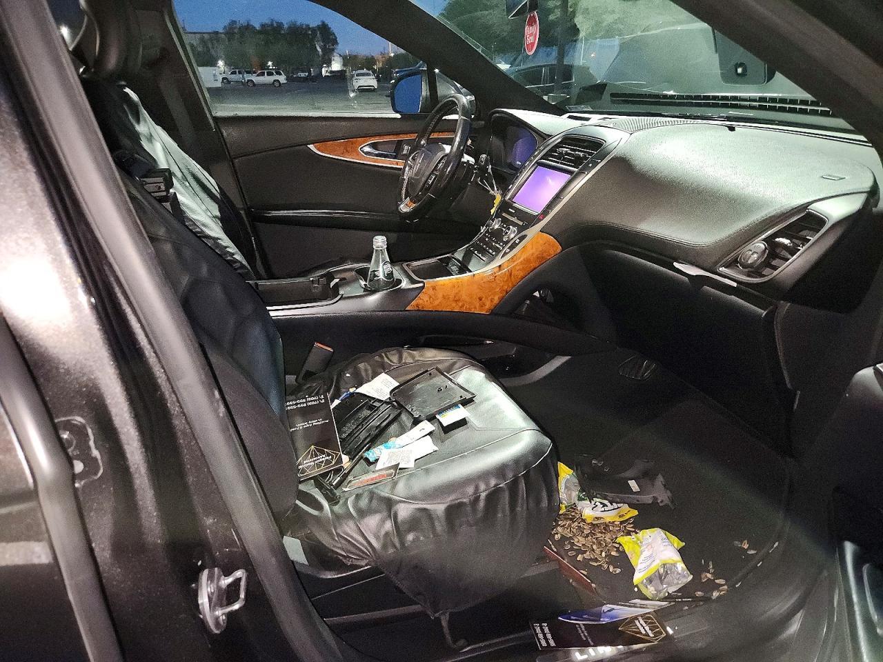 2019 Lincoln Nautilus Select - zdjęcie 13