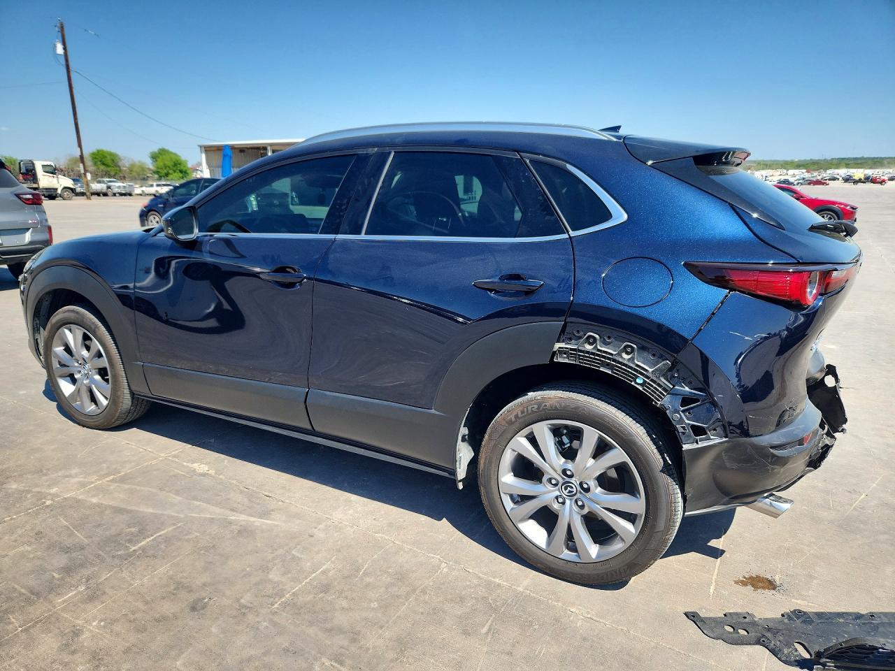 2024 Mazda Cx-30 Premium - zdjęcie 2