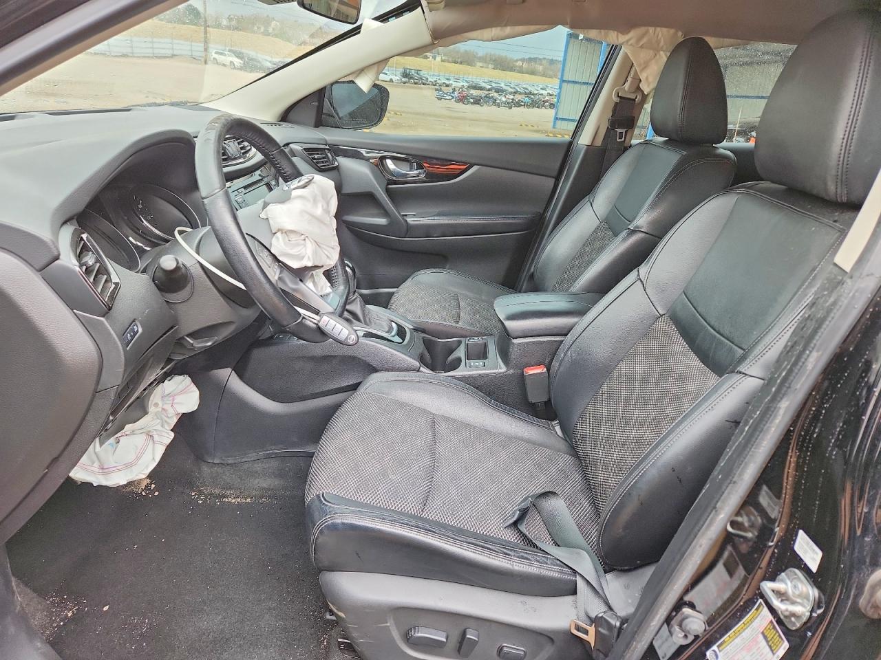 2021 Nissan Rogue Sport Sv - zdjęcie 7