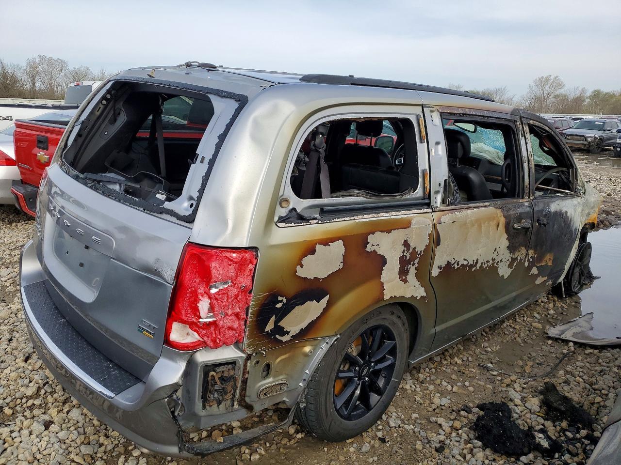 2019 Dodge Grand Caravan Gt - zdjęcie 3