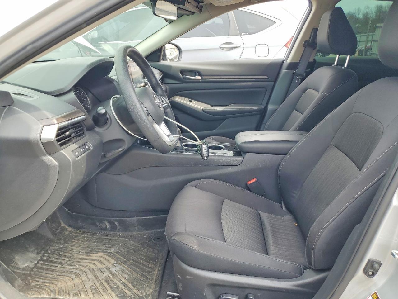 2024 Nissan Altima 2.5 Sv - zdjęcie 7