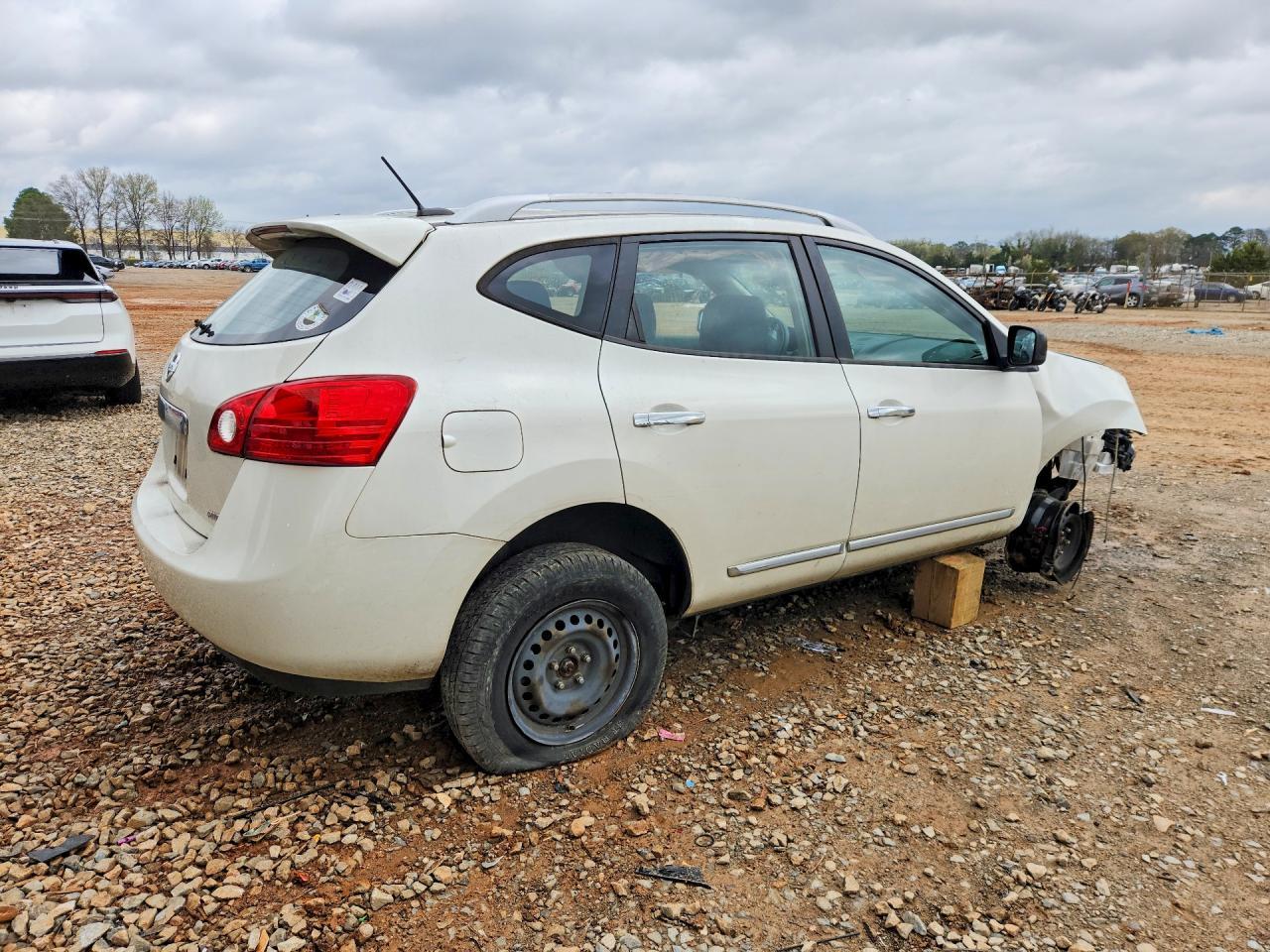 2015 Nissan Rogue Select S - zdjęcie 3