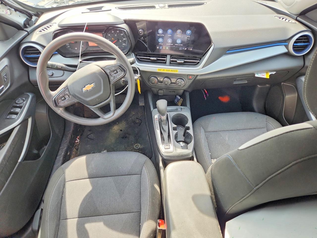 2025 Chevrolet Trax Ls - zdjęcie 8