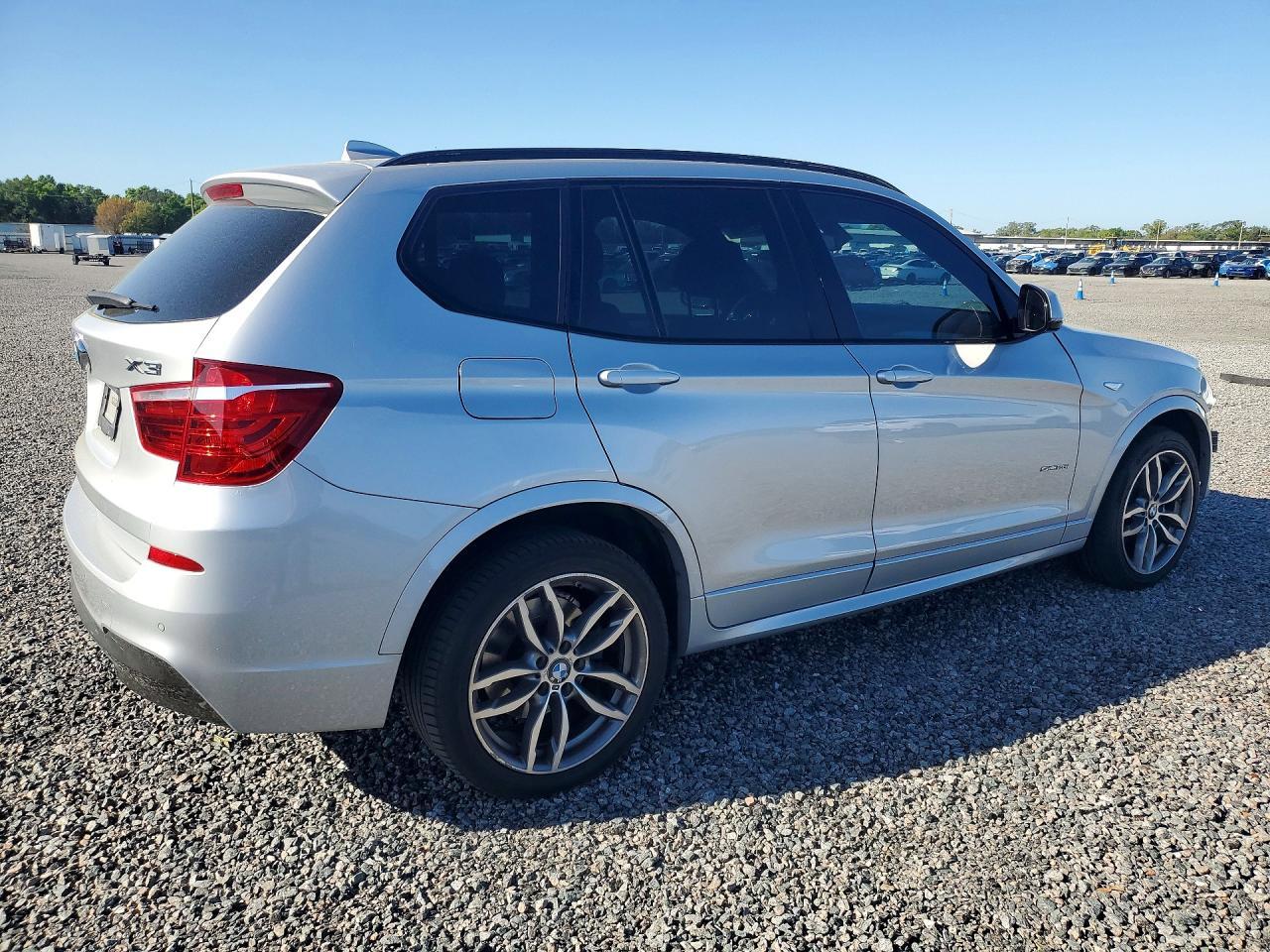 2017 BMW X3 Sdrive28I - zdjęcie 3