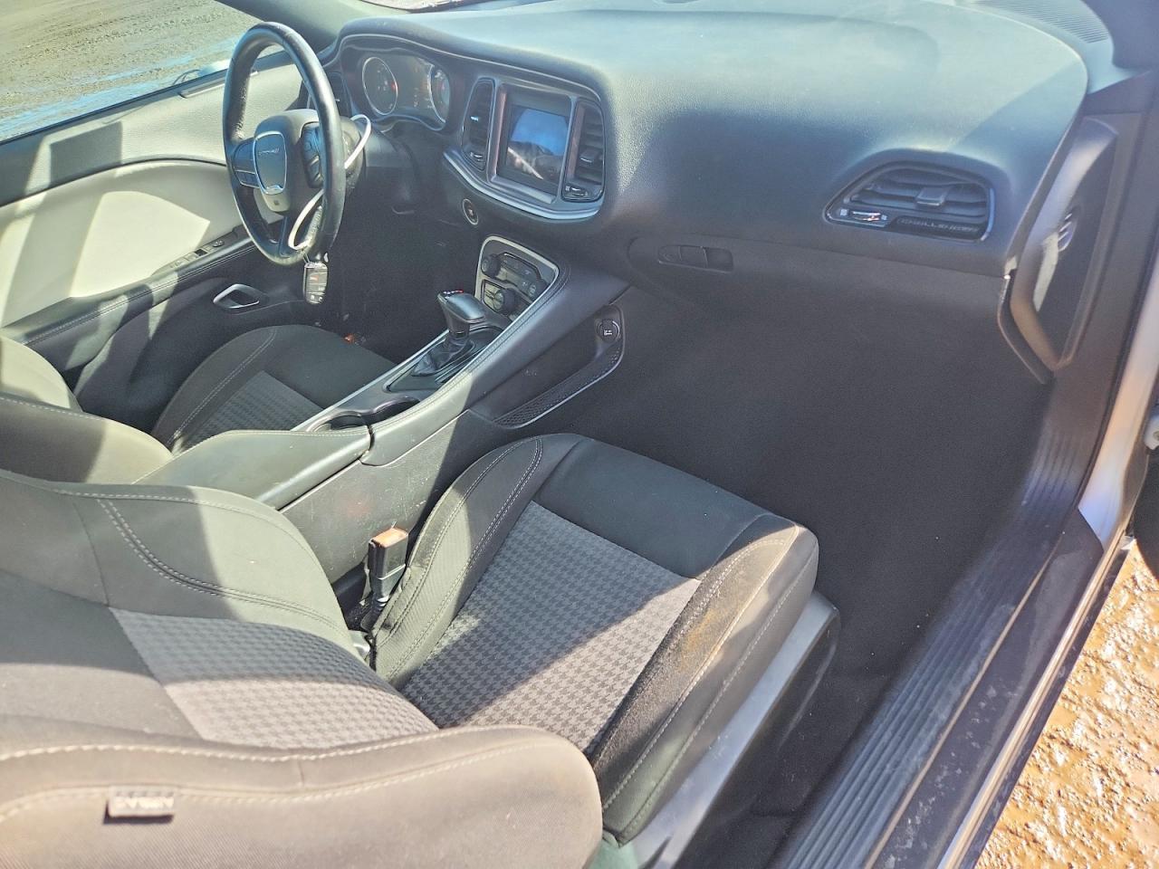 2019 Dodge Challenger Sxt - zdjęcie 8