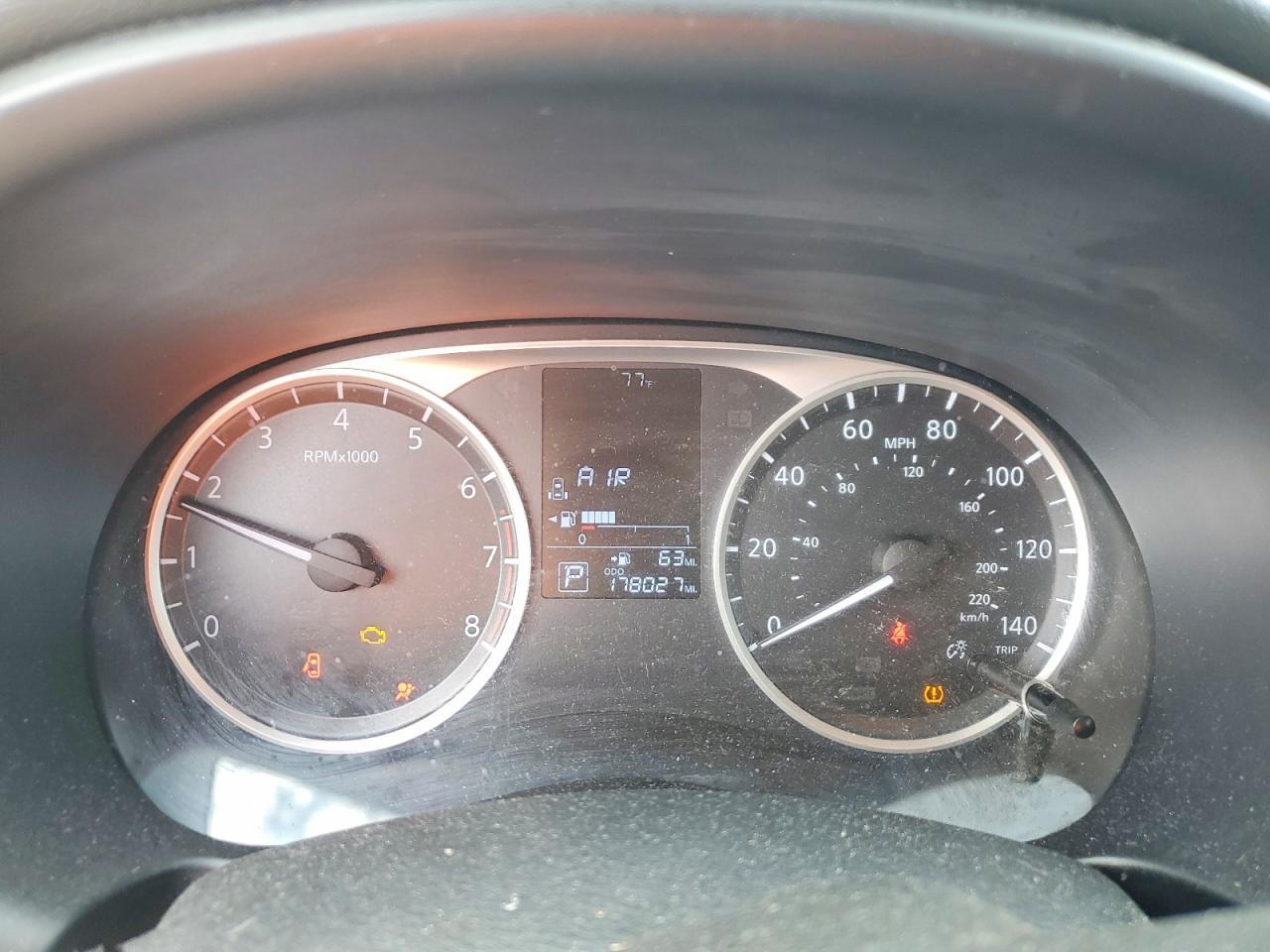 2019 Nissan Kicks S - zdjęcie 9