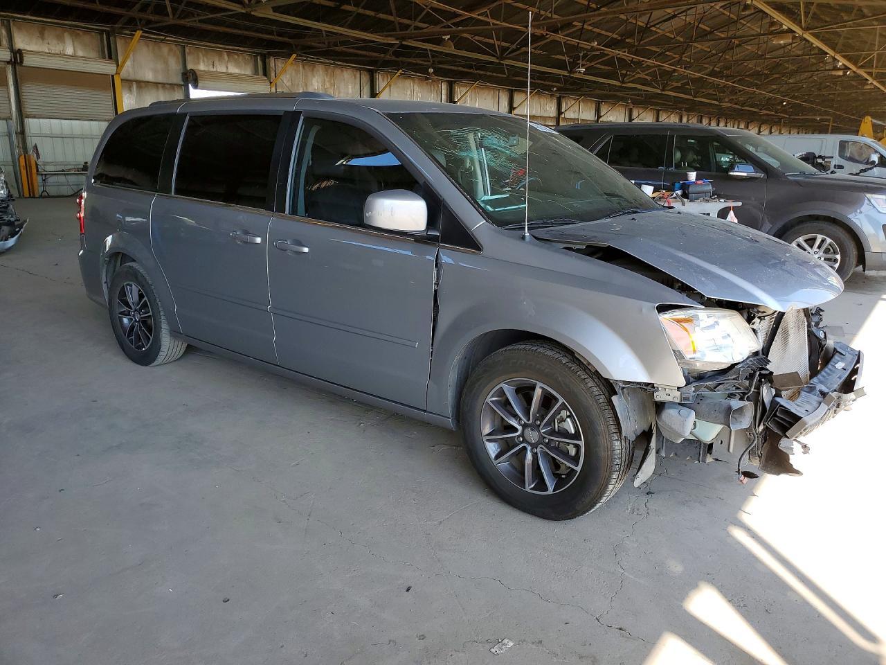 2017 Dodge Grand Caravan Sxt - zdjęcie 4