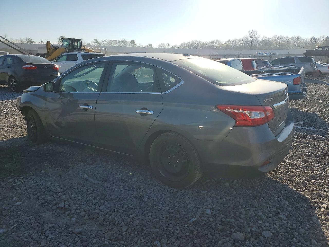 2016 Nissan Sentra Sv - zdjęcie 2