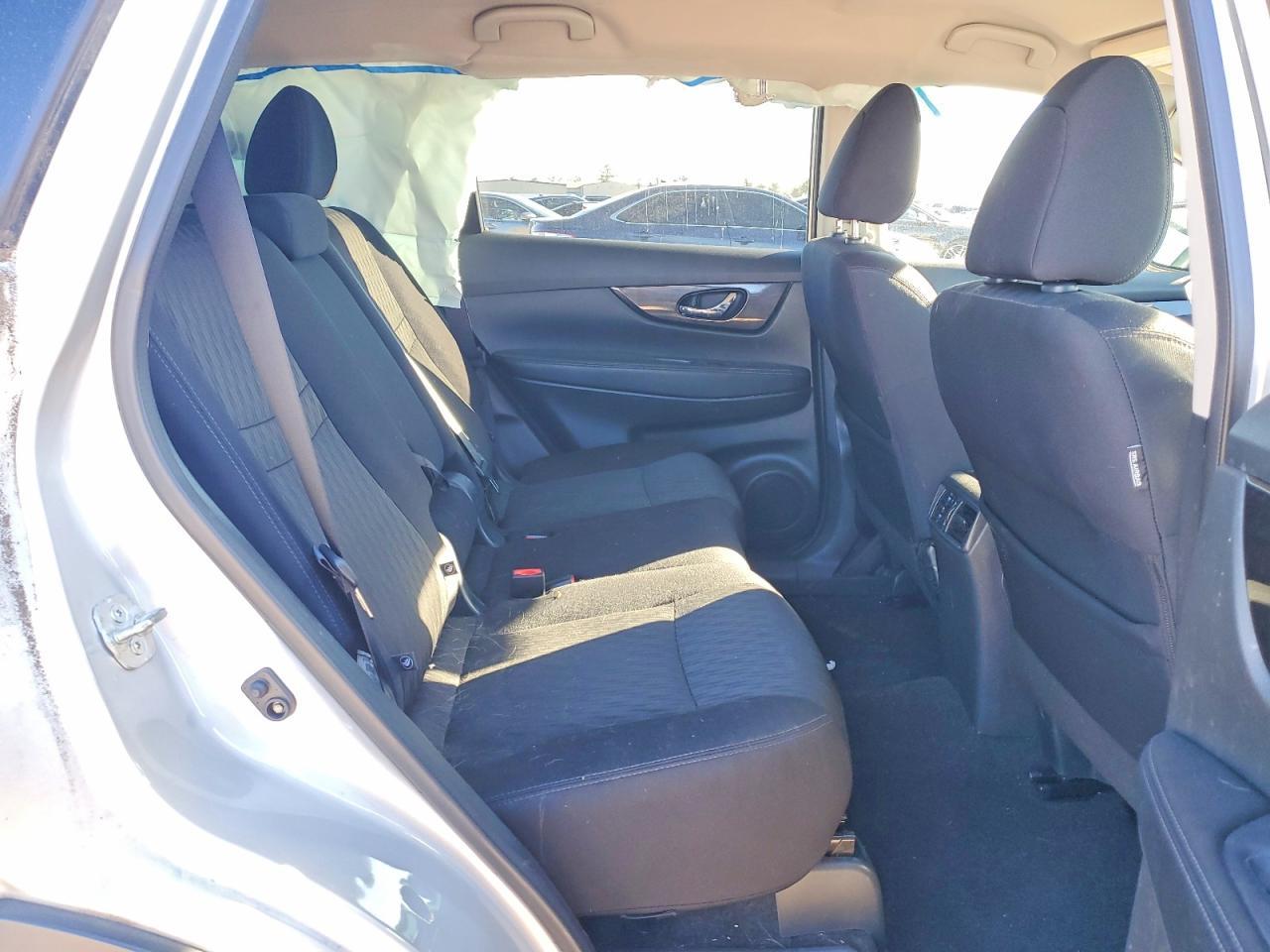 2018 Nissan Rogue Sv - zdjęcie 11