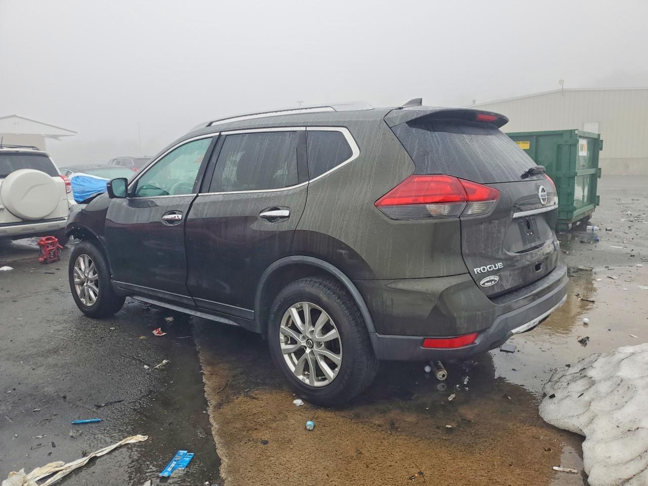 2017 Nissan Rogue Sv - zdjęcie 2