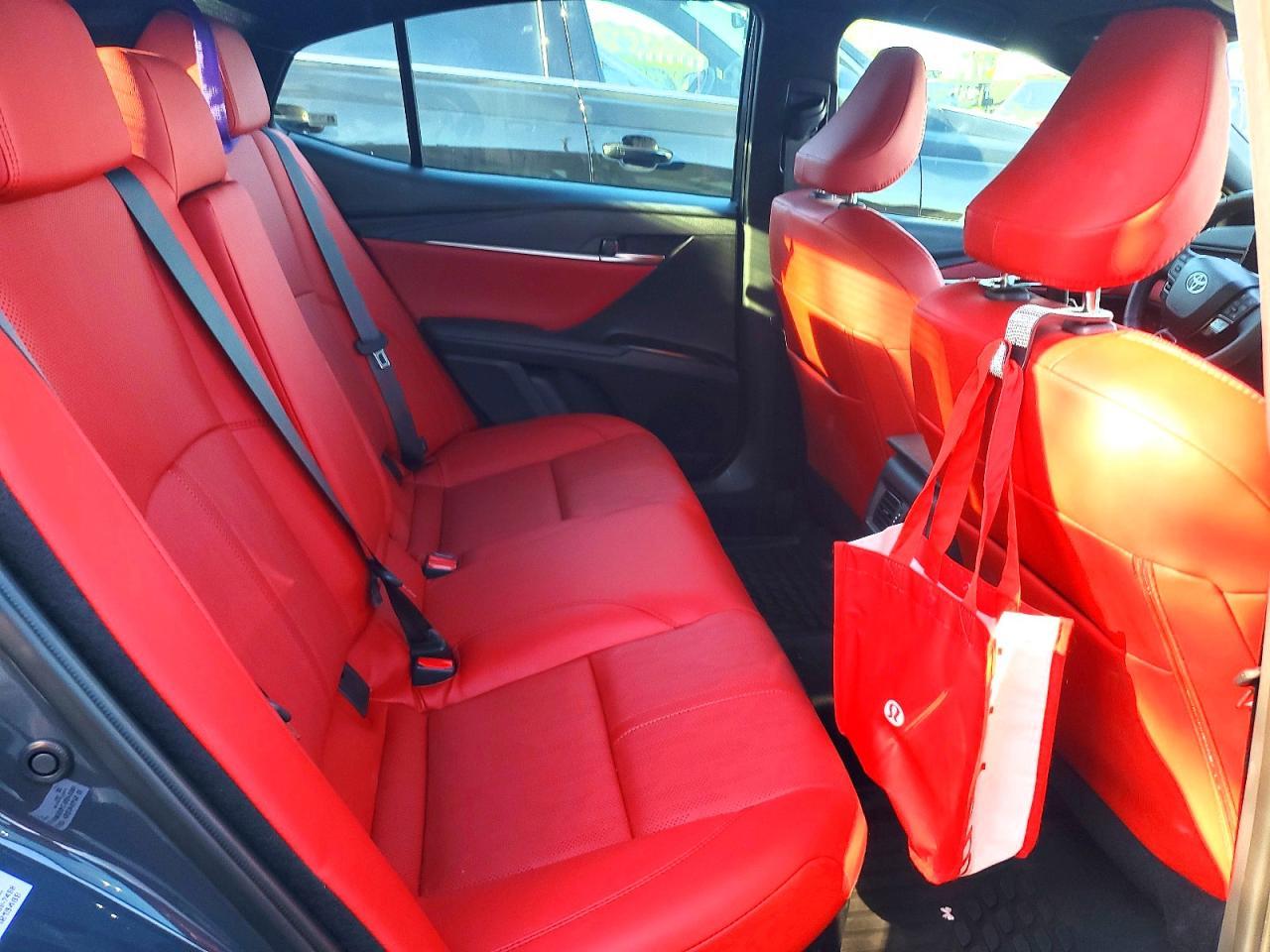 2026 Toyota Camry - zdjęcie 11