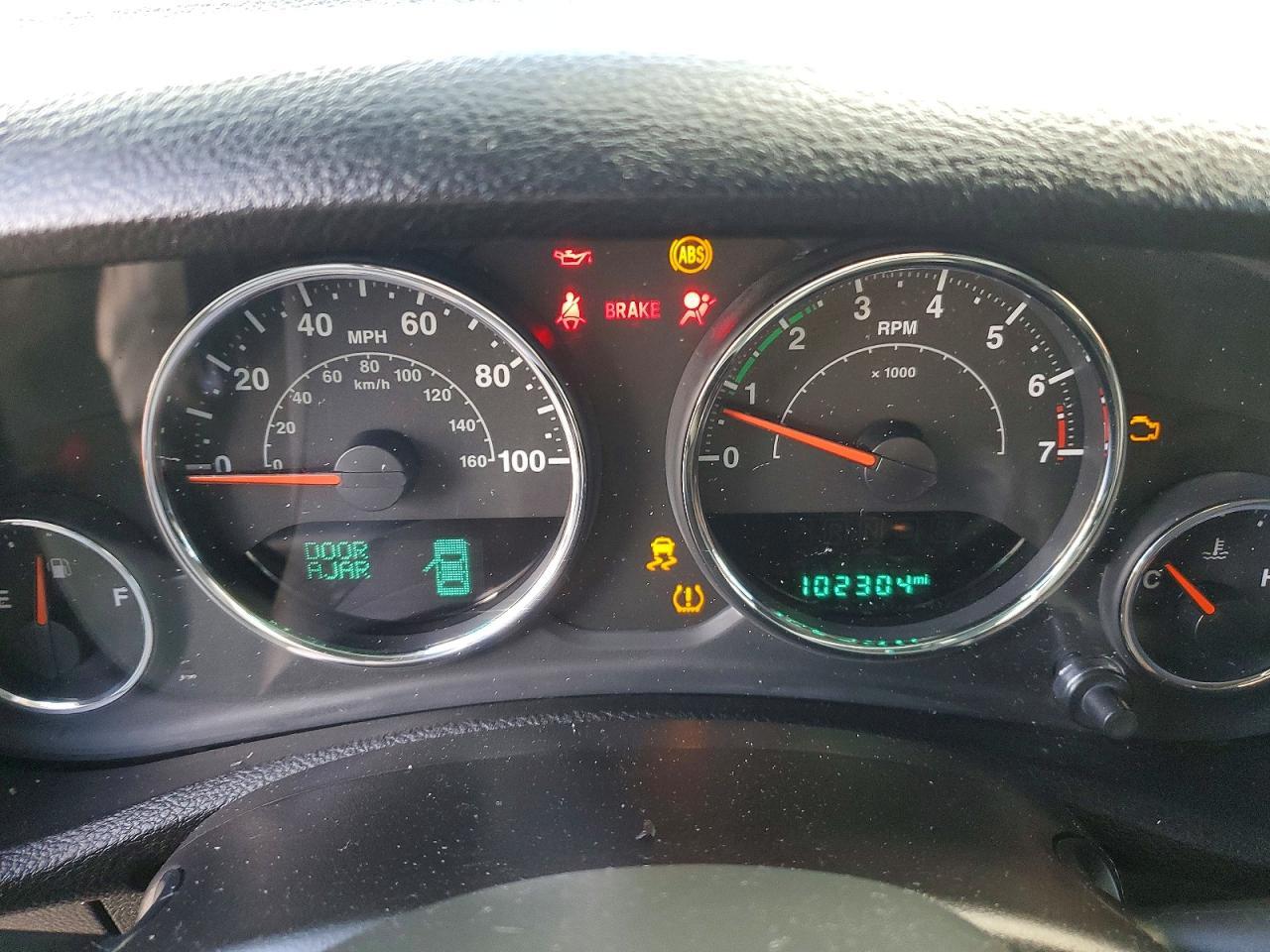 2015 Jeep Wrangler Sport - zdjęcie 9