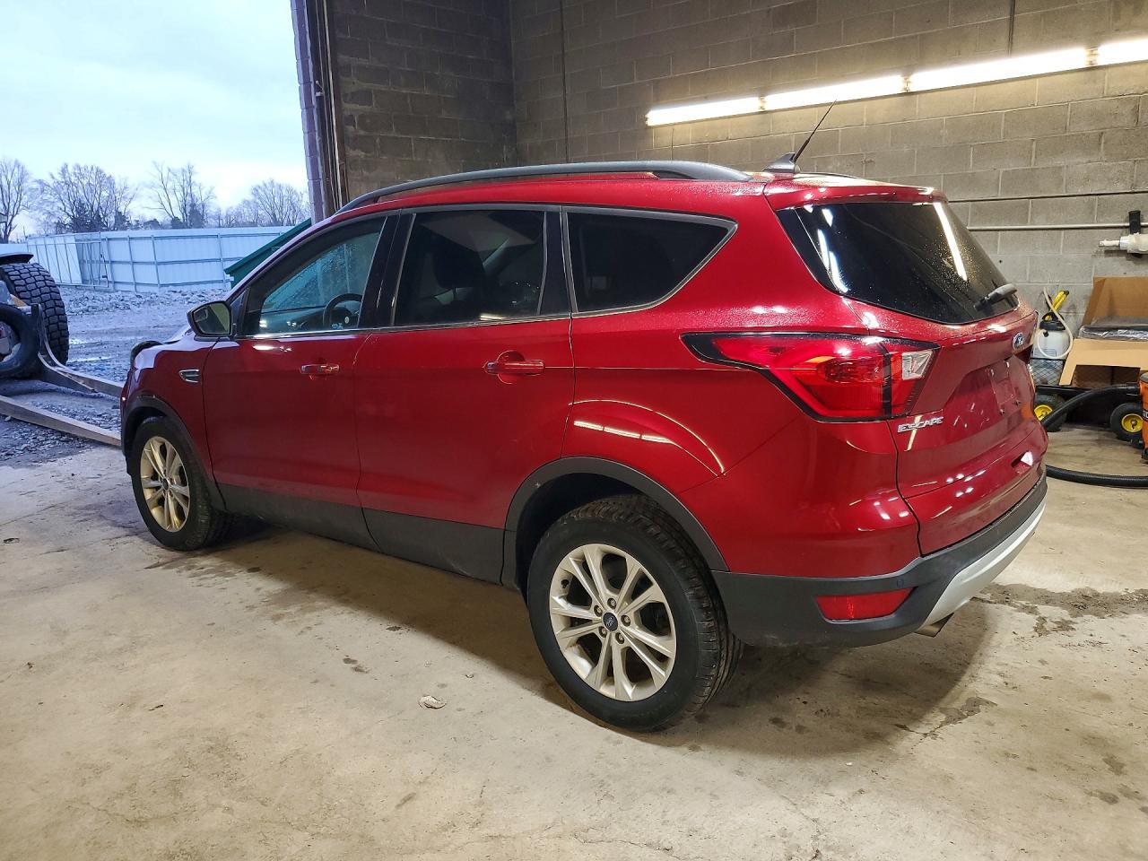2019 Ford Escape Sel - zdjęcie 2