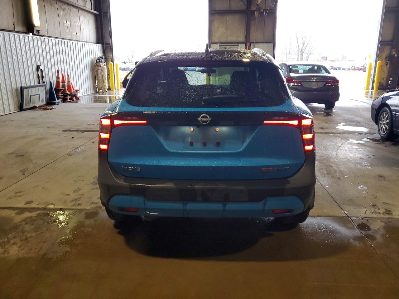 2025 Nissan Kicks Sr - zdjęcie 6