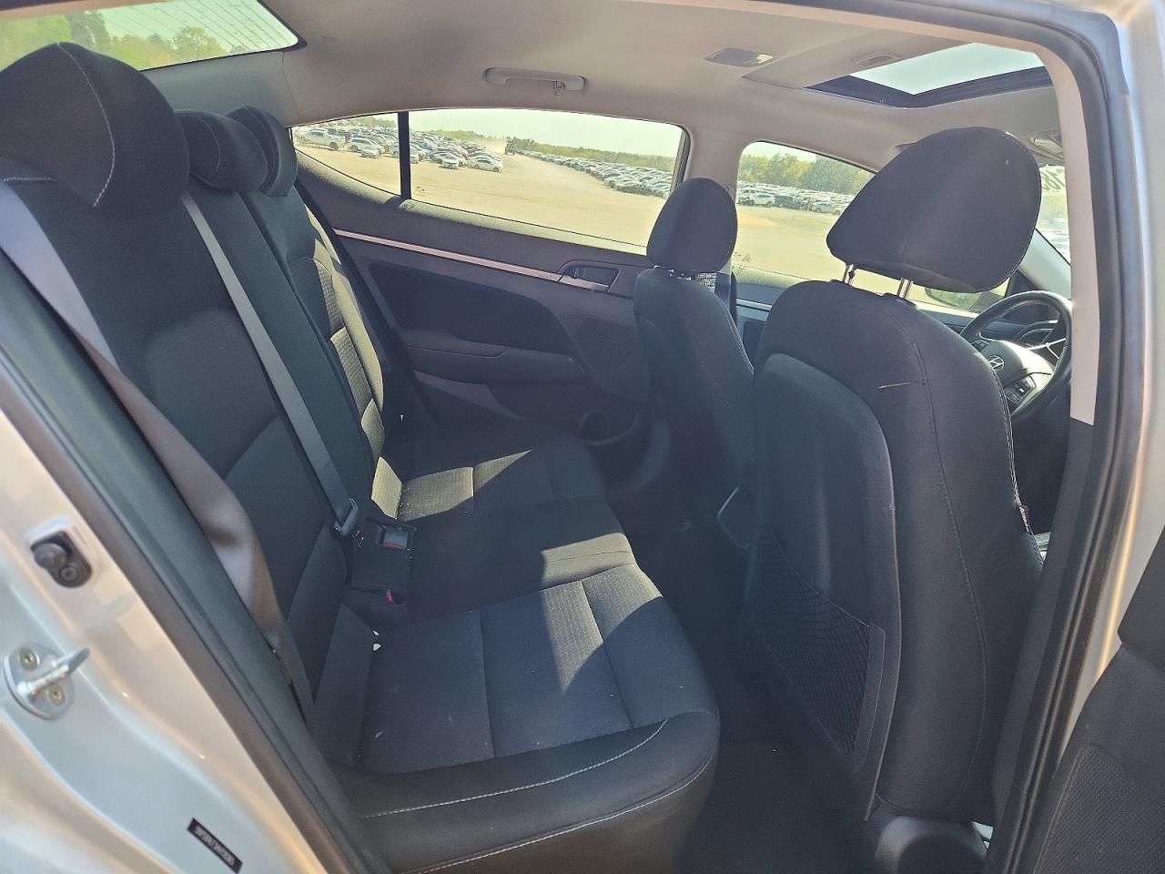 2017 Hyundai Elantra Value Edition - zdjęcie 10