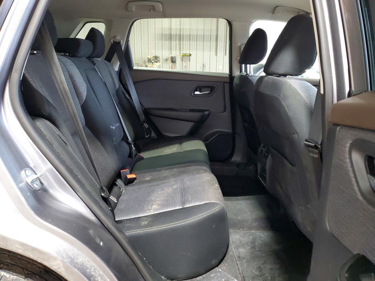 2021 Nissan Rogue Sv - zdjęcie 11