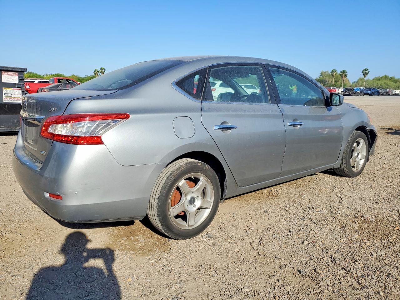 2013 Nissan Sentra S - zdjęcie 3