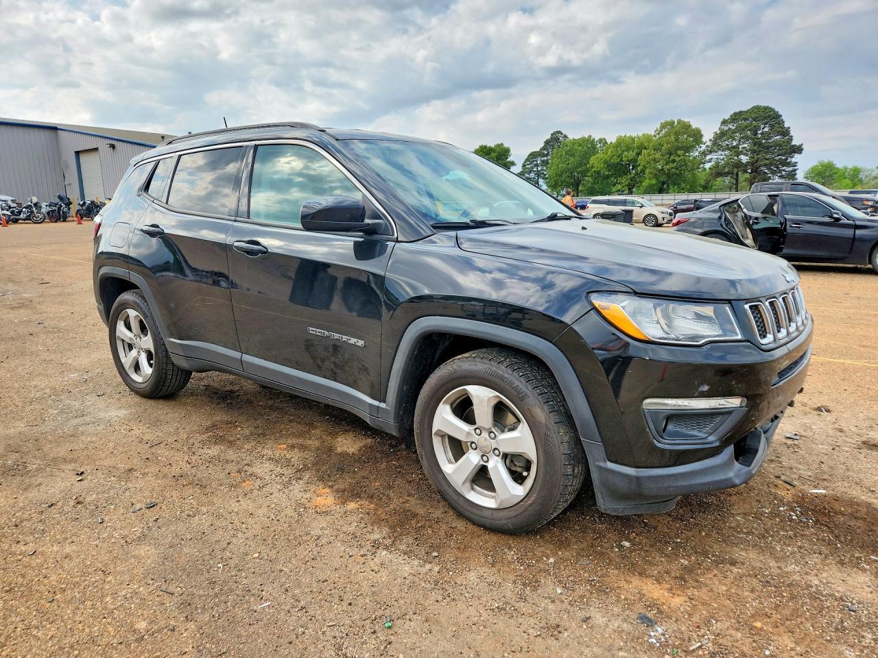 2019 Jeep Compass Latitude - zdjęcie 4