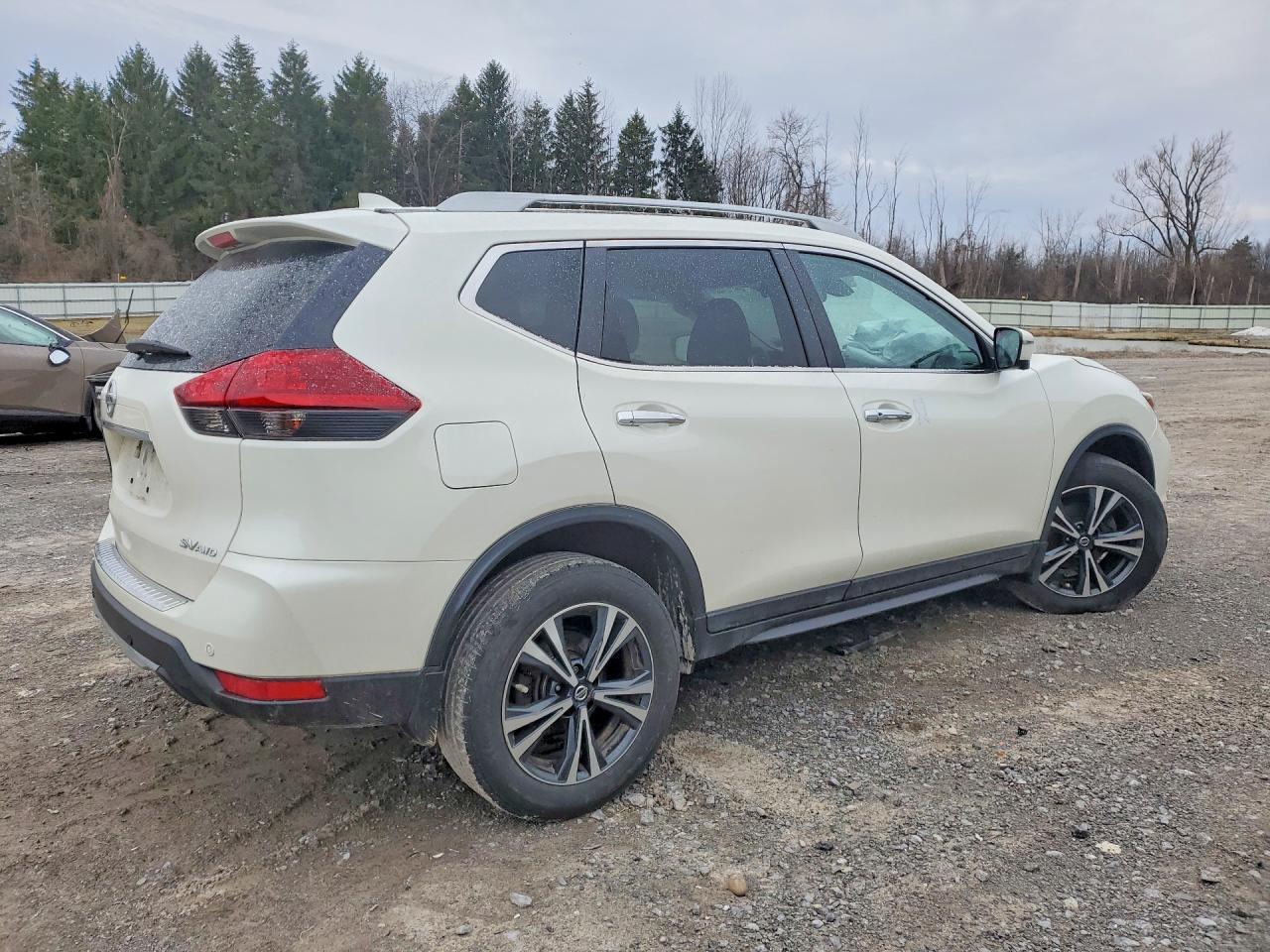 2020 Nissan Rogue Sv - zdjęcie 3