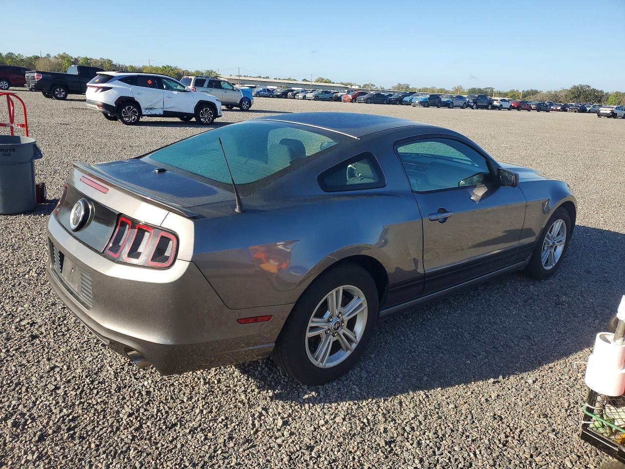 2014 Ford Mustang - zdjęcie 3