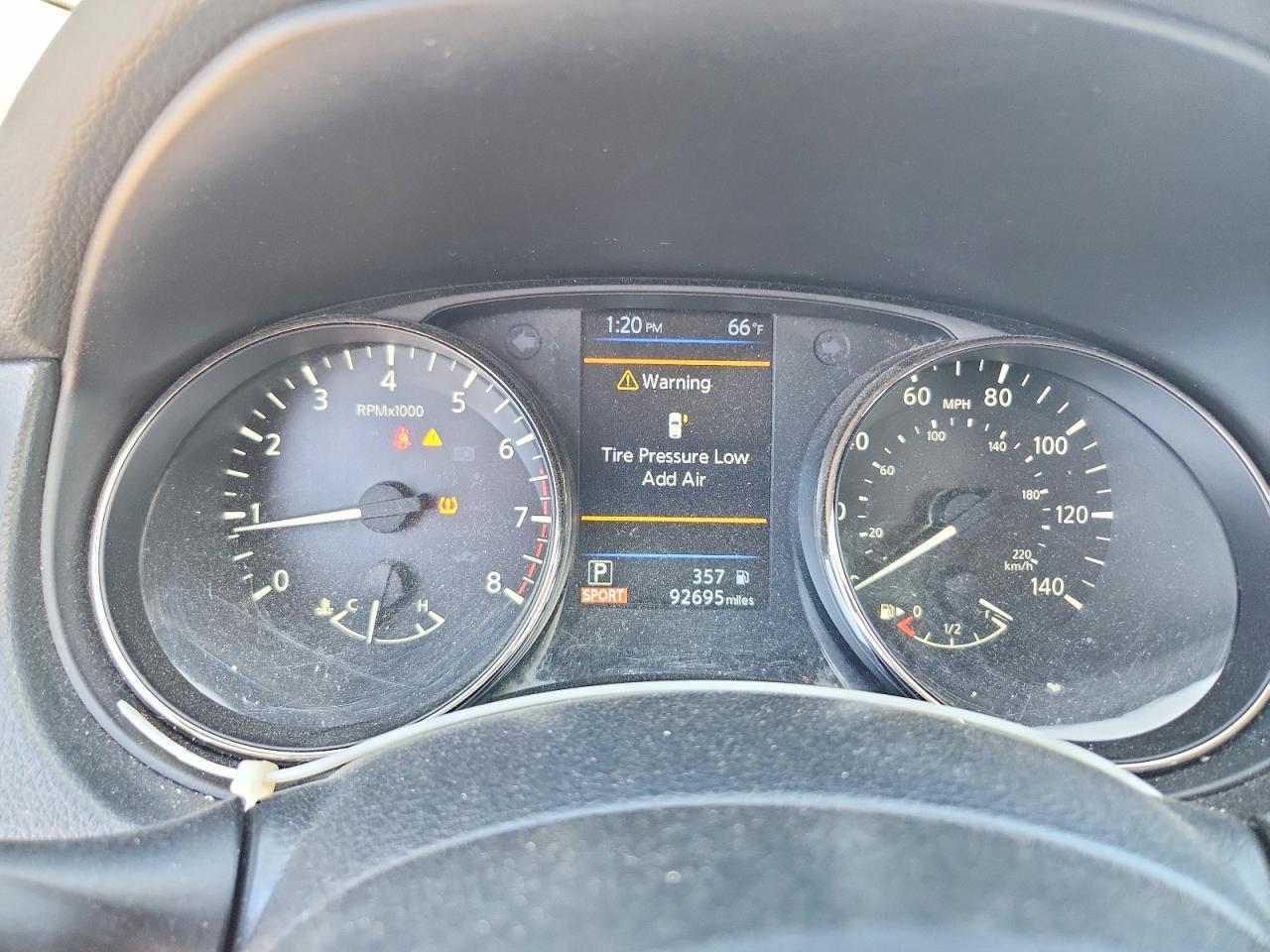 2021 Nissan Rogue Sport S - zdjęcie 9