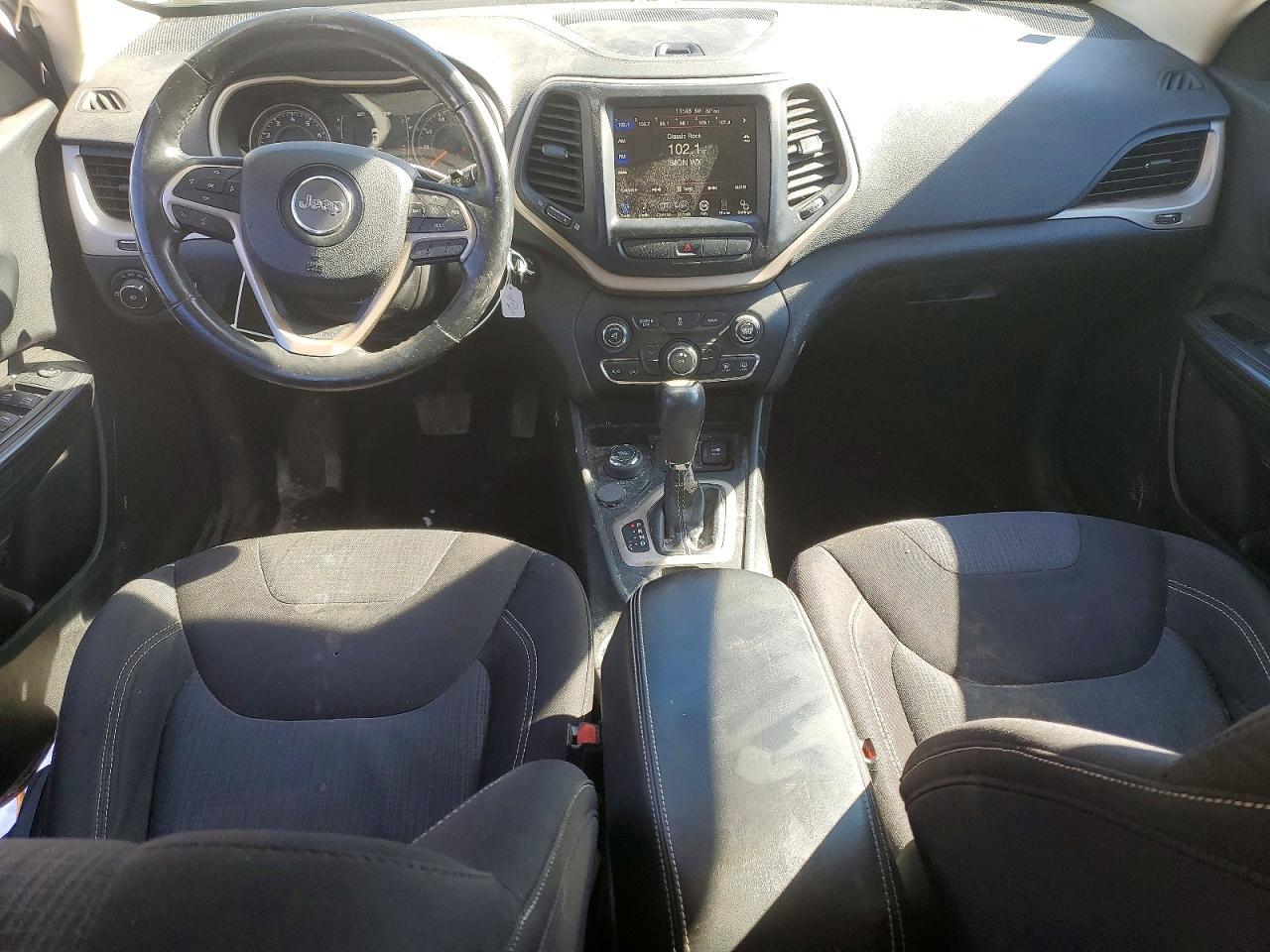 2015 Jeep Cherokee Latitude - zdjęcie 8