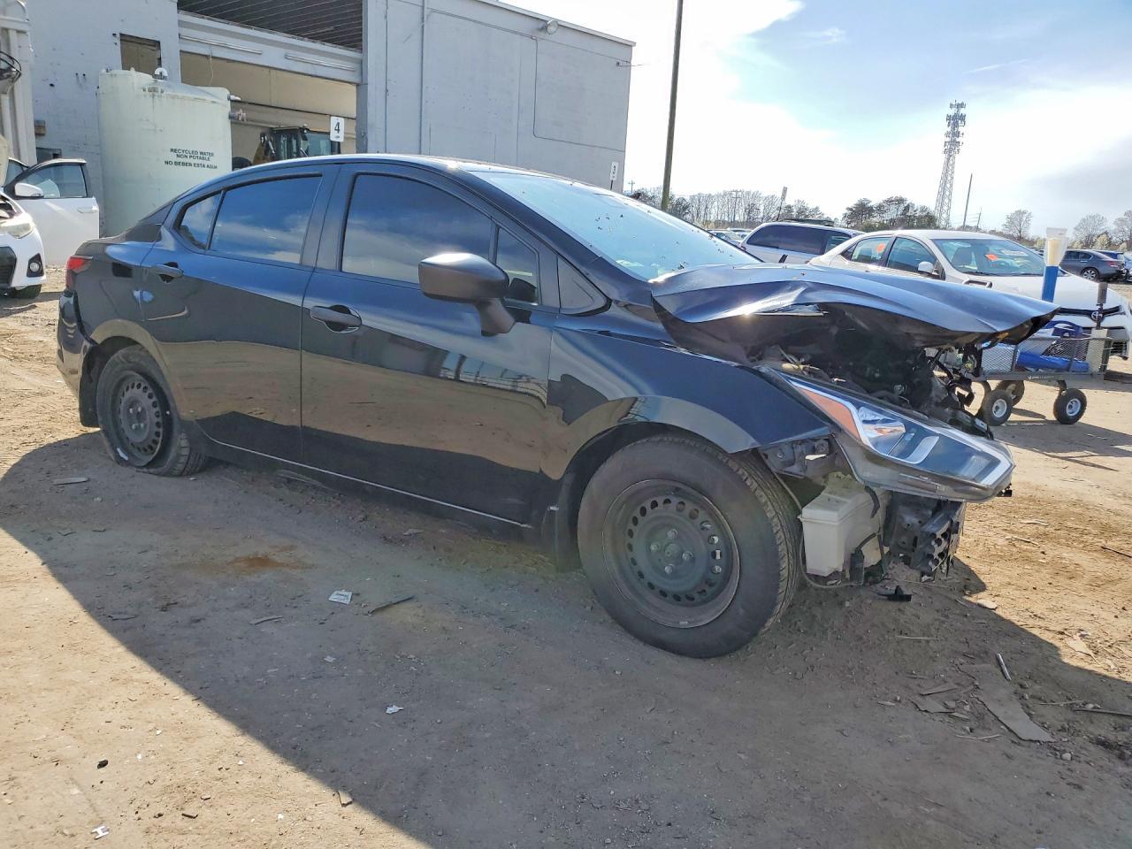 2021 Nissan Versa S - zdjęcie 4