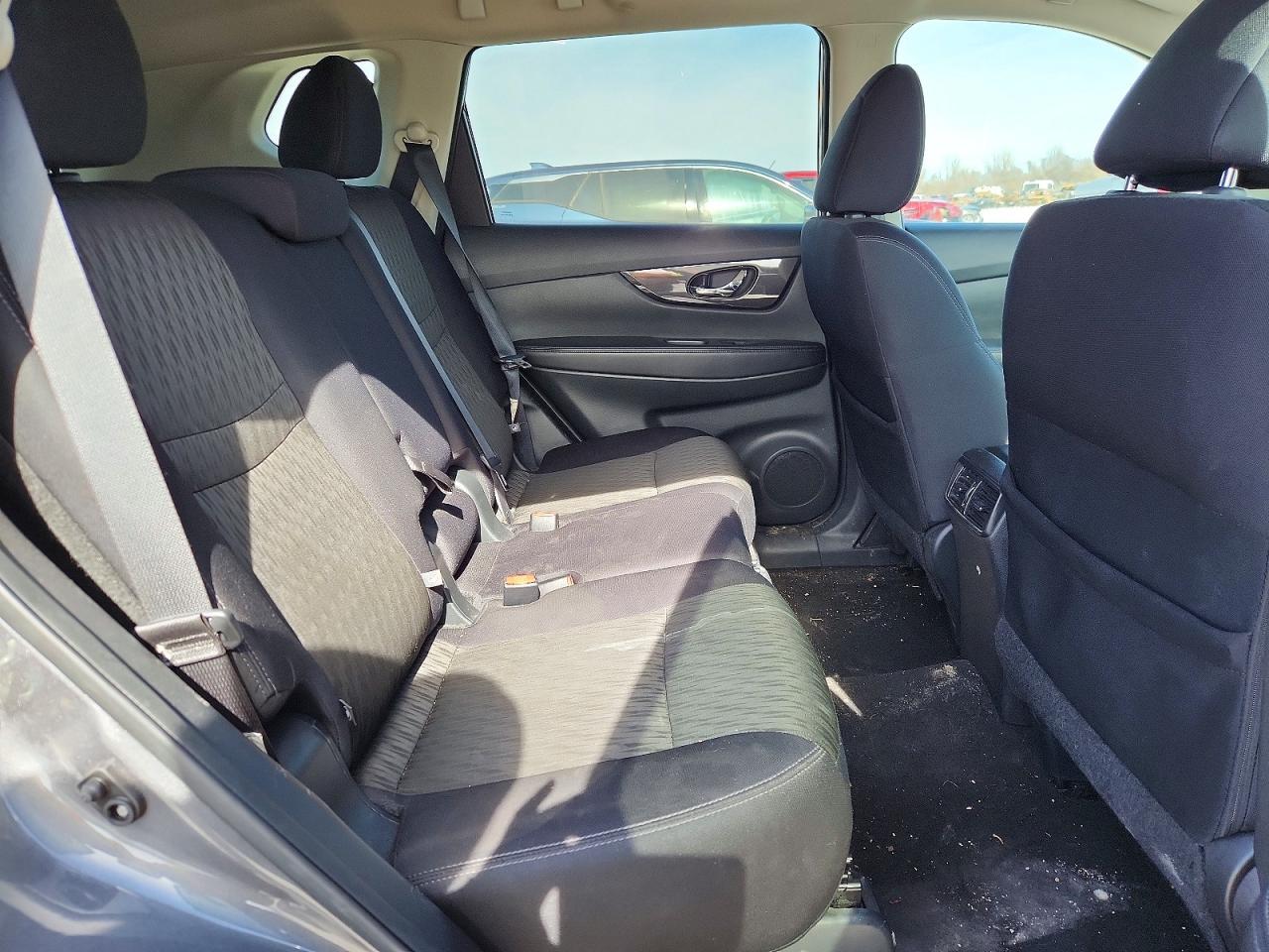 2018 Nissan Rogue S - zdjęcie 11