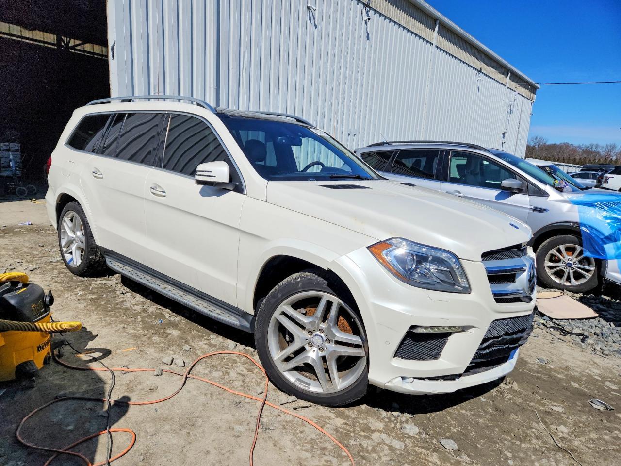 2015 Mercedes-Benz Gl 550 4Matic - zdjęcie 4