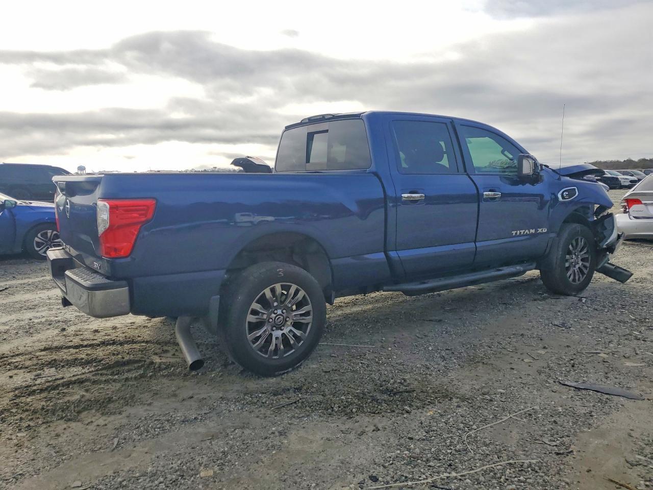 2016 Nissan Titan Xd Sv - zdjęcie 3