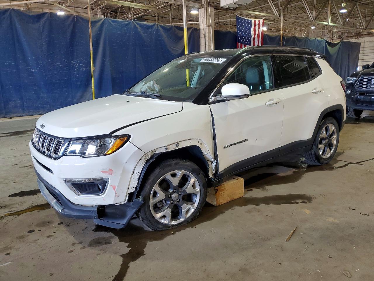 2018 Jeep Compass Limited - zdjęcie główne