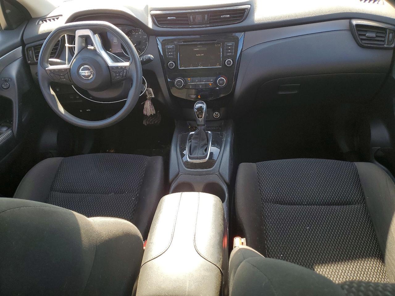 2022 Nissan Rogue Sport S - zdjęcie 8