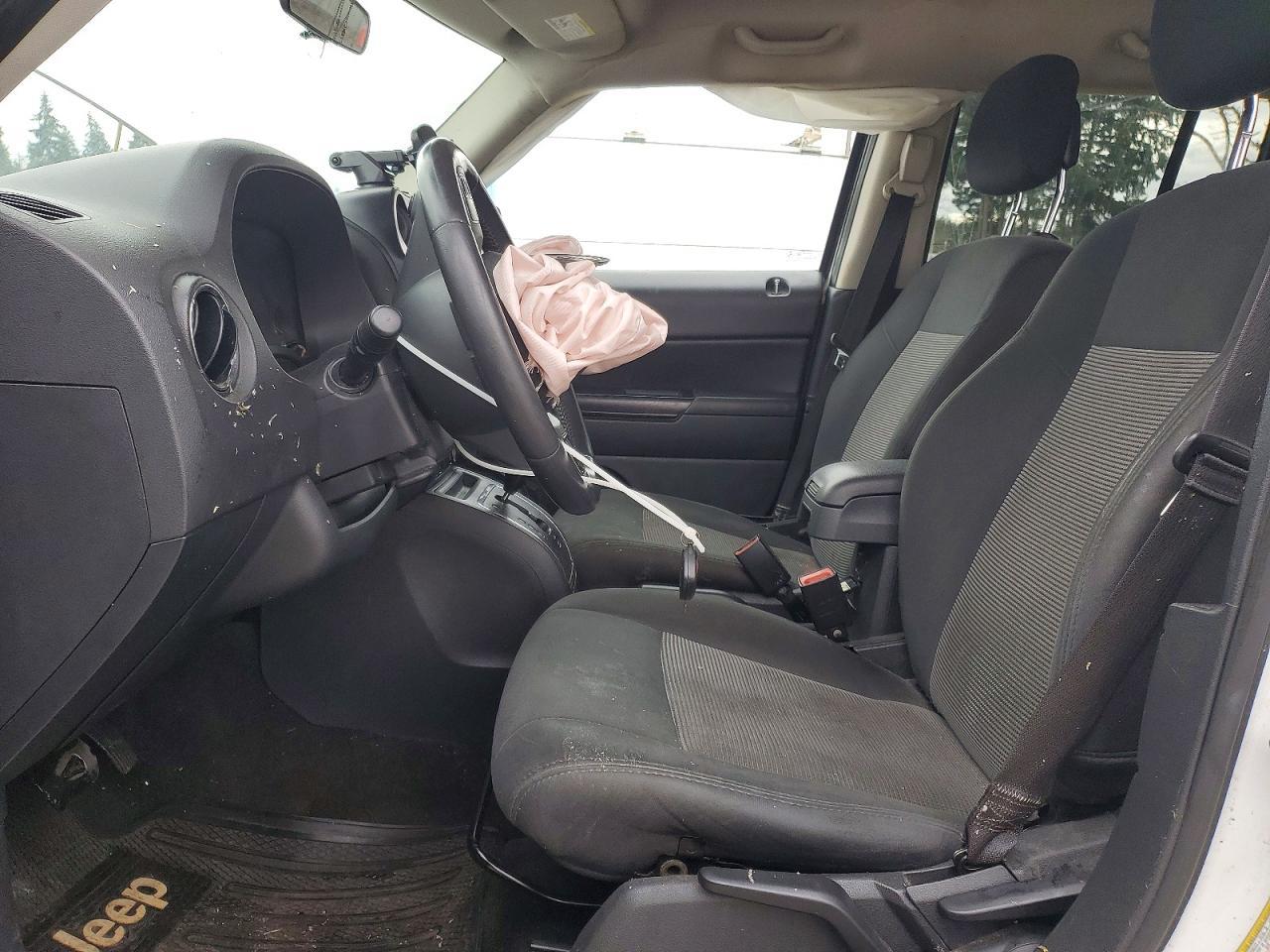 2014 Jeep Patriot Latitude - zdjęcie 7