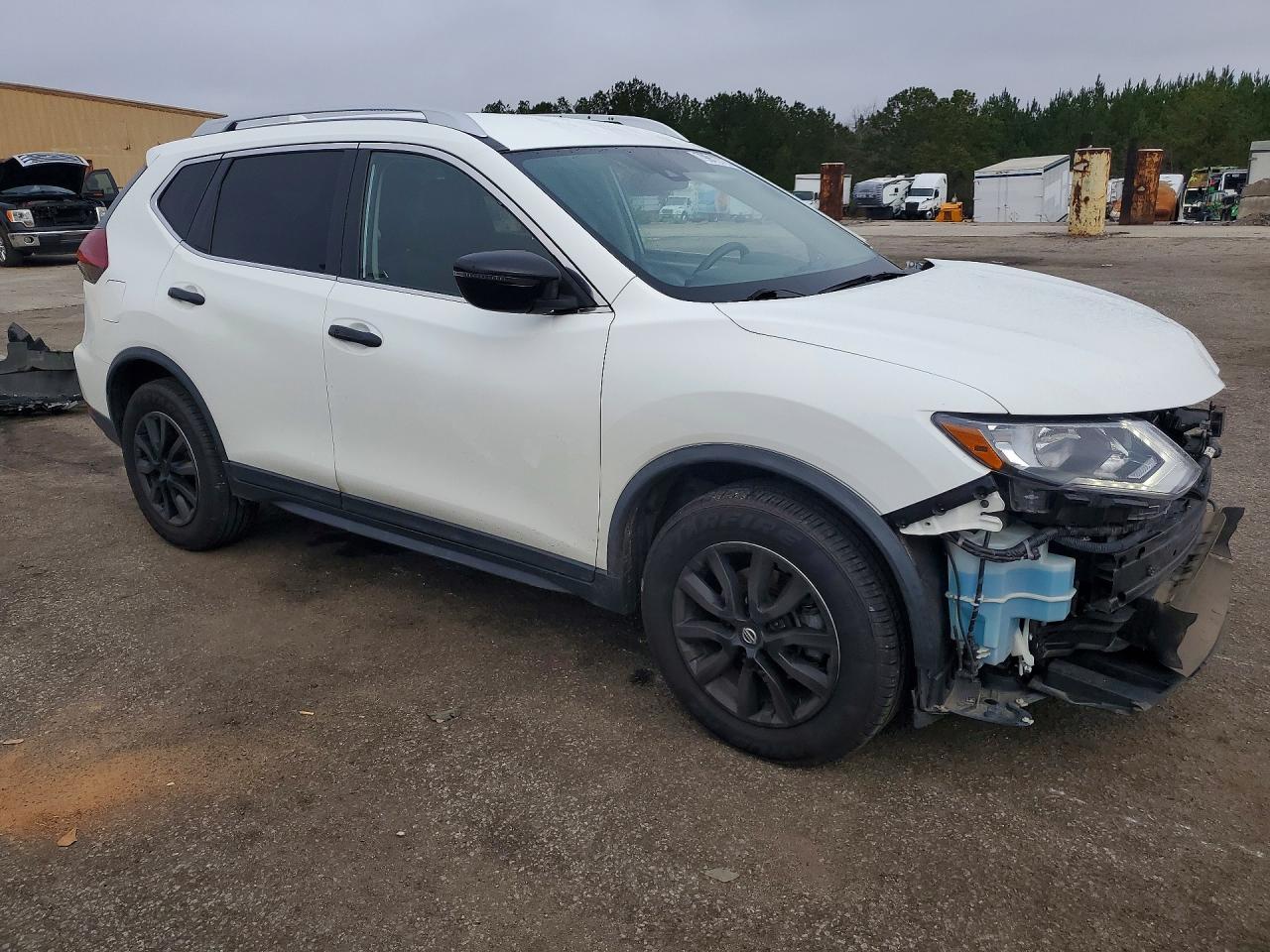 2020 Nissan Rogue Sv - zdjęcie 4