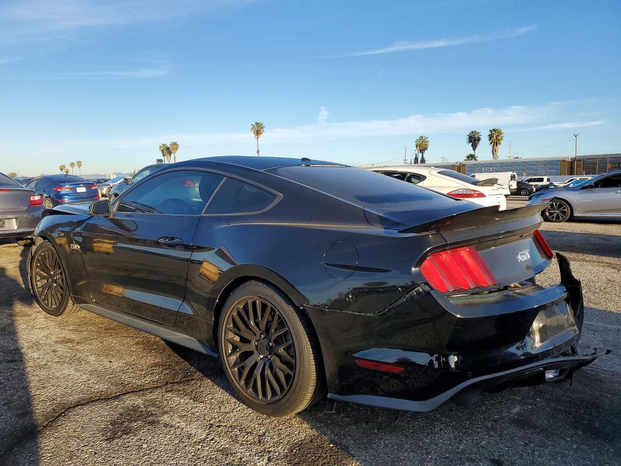 2017 Ford Mustang Gt - zdjęcie 2