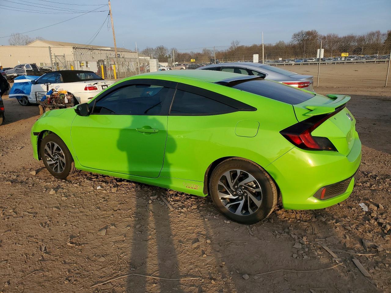 2017 Honda Civic Lx - zdjęcie 2