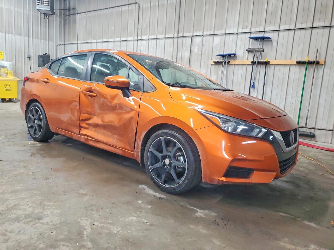 2021 Nissan Versa Sv - zdjęcie 4