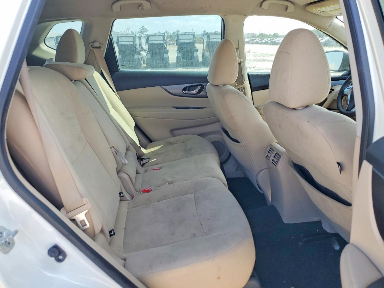 2016 Nissan Rogue S - zdjęcie 11