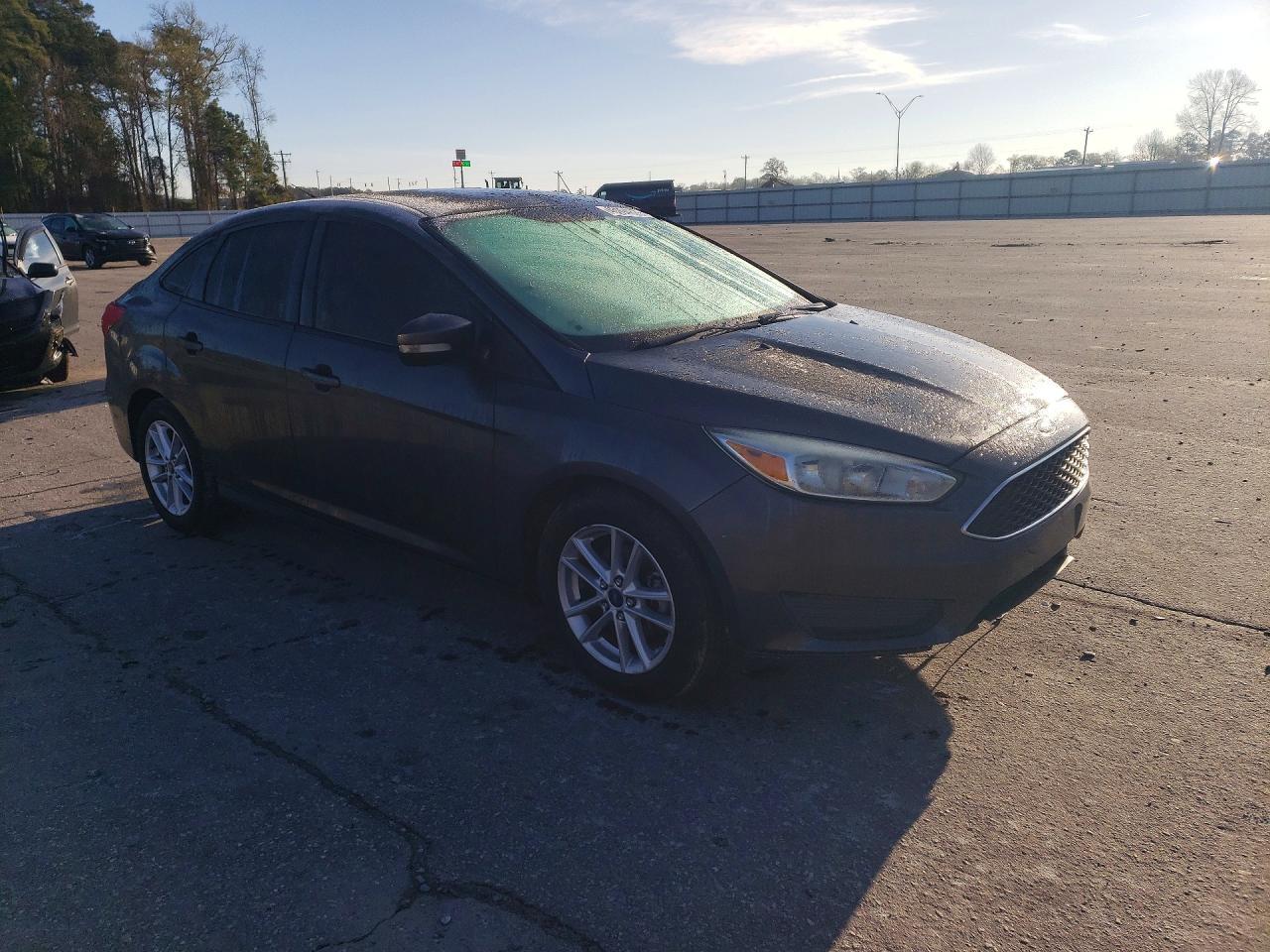 2016 Ford Focus Se - zdjęcie 4