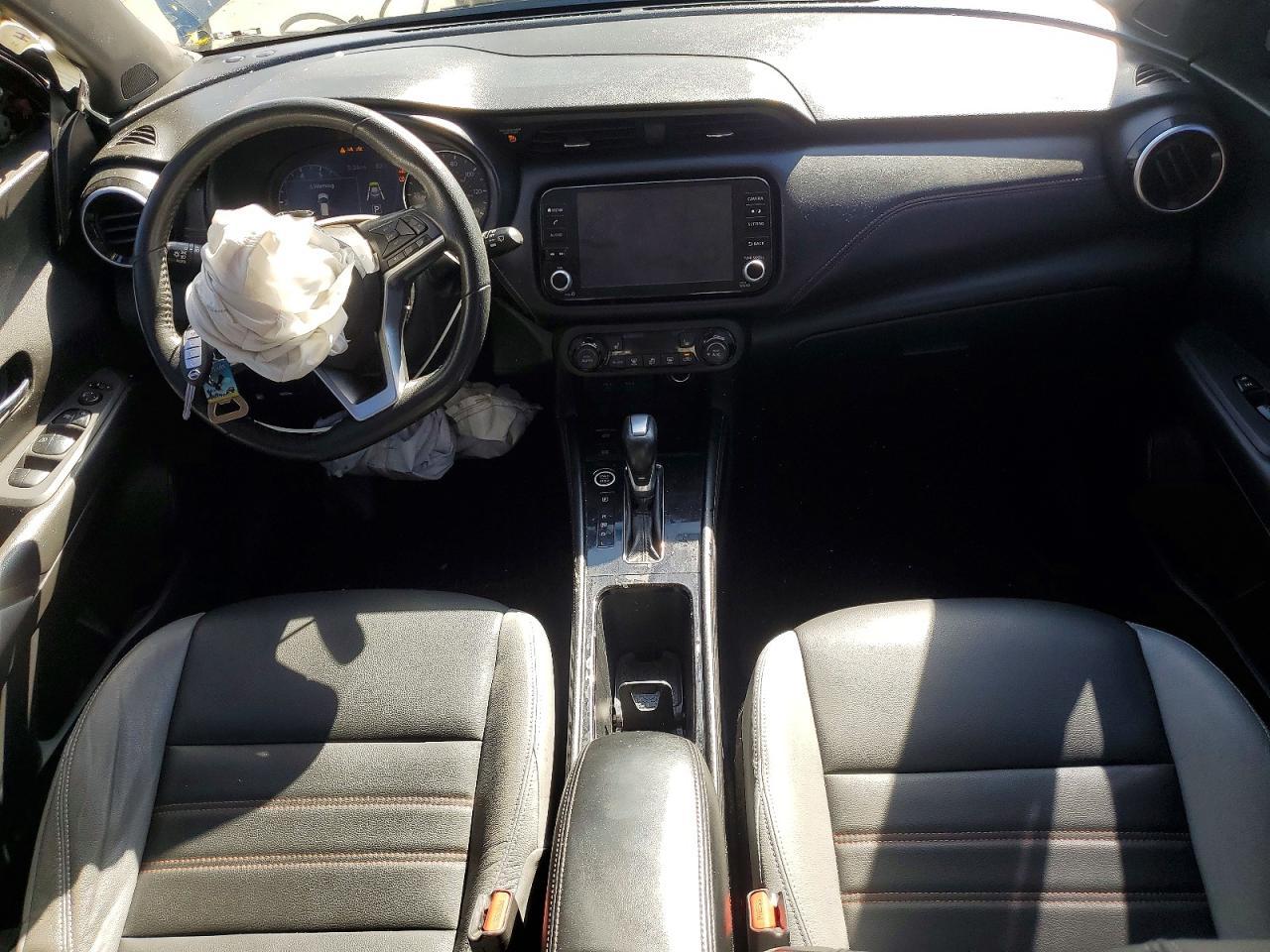 2021 Nissan Kicks Sr - zdjęcie 8