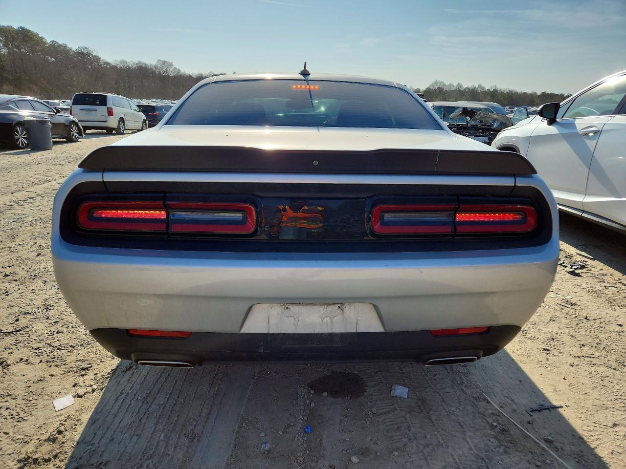2020 Dodge Challenger Sxt - zdjęcie 6