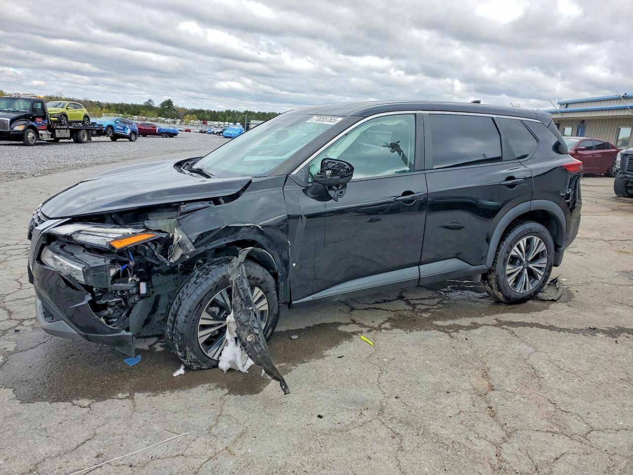 2022 Nissan Rogue Sv - zdjęcie główne