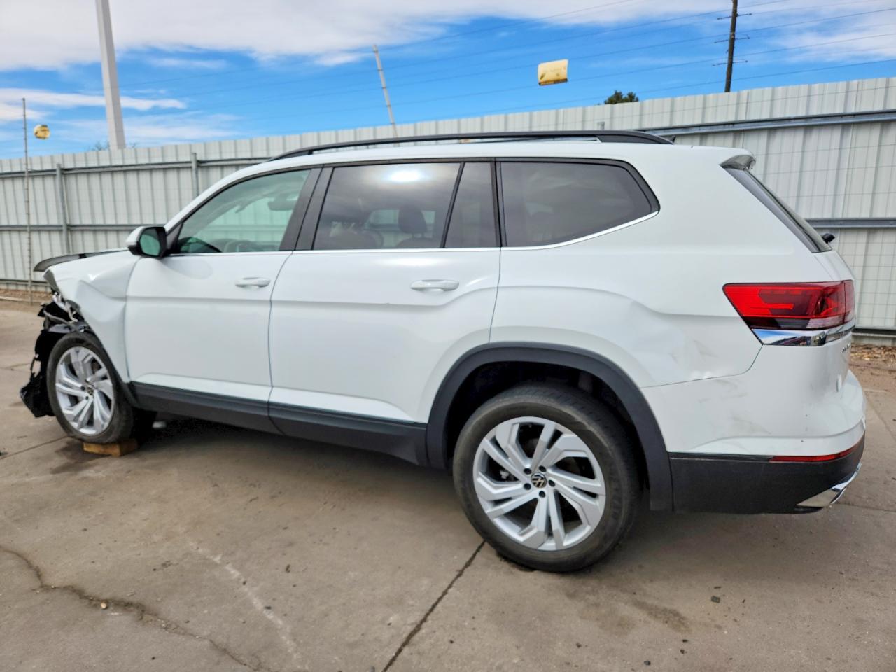 2022 Volkswagen Atlas Se - zdjęcie 2