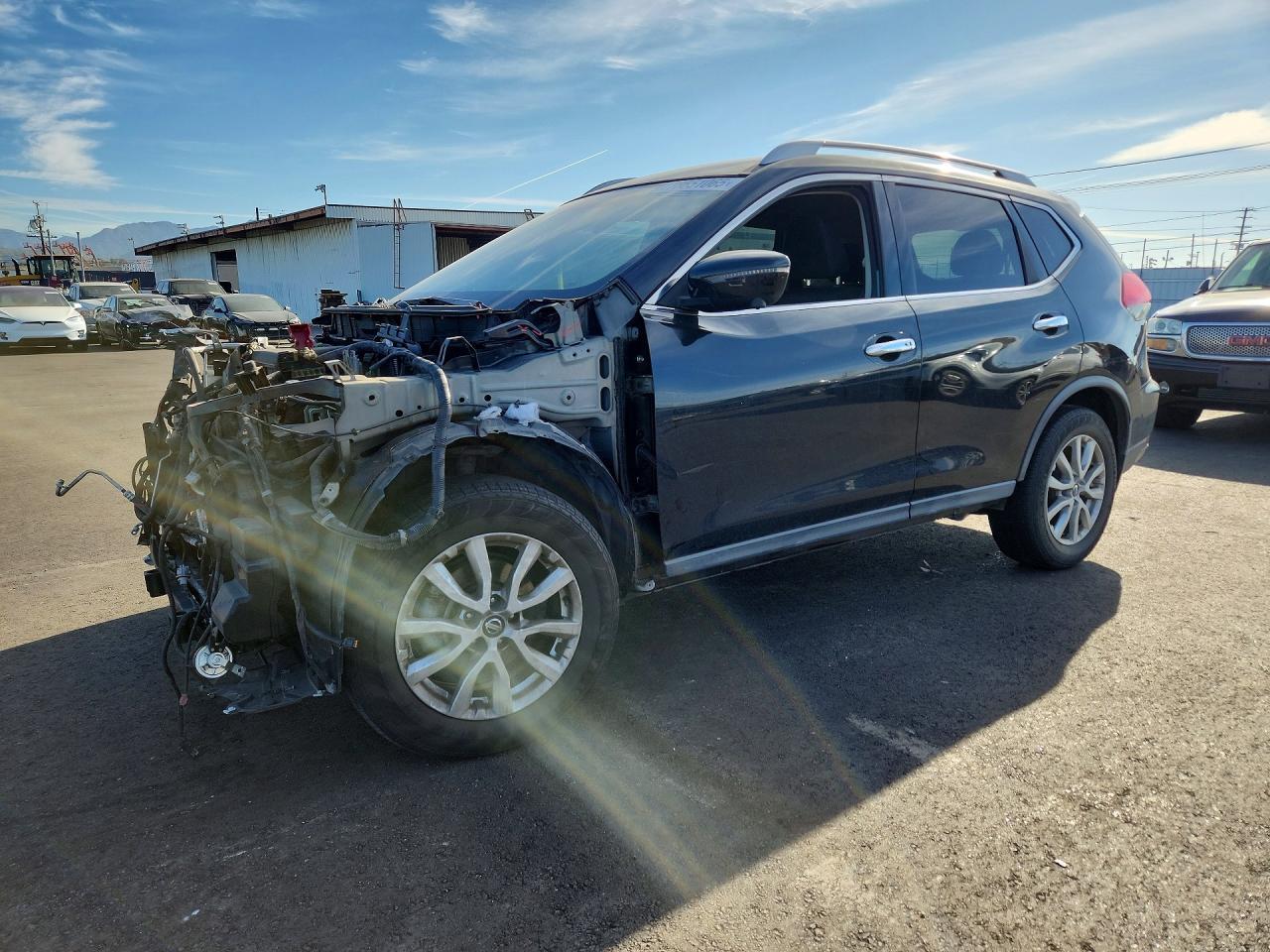 2017 Nissan Rogue S - zdjęcie główne