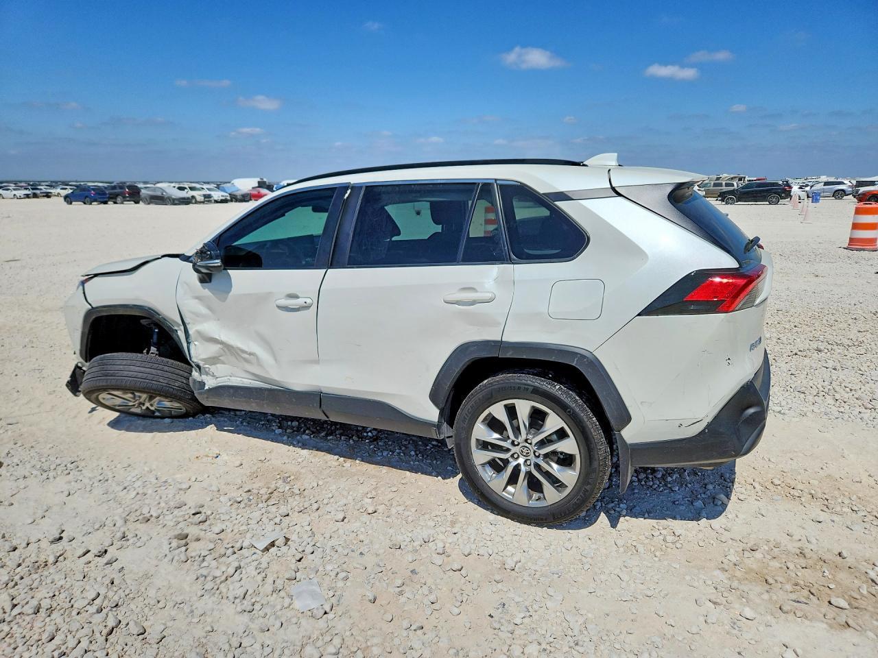 2021 Toyota Rav4 Xle Premium - zdjęcie 2