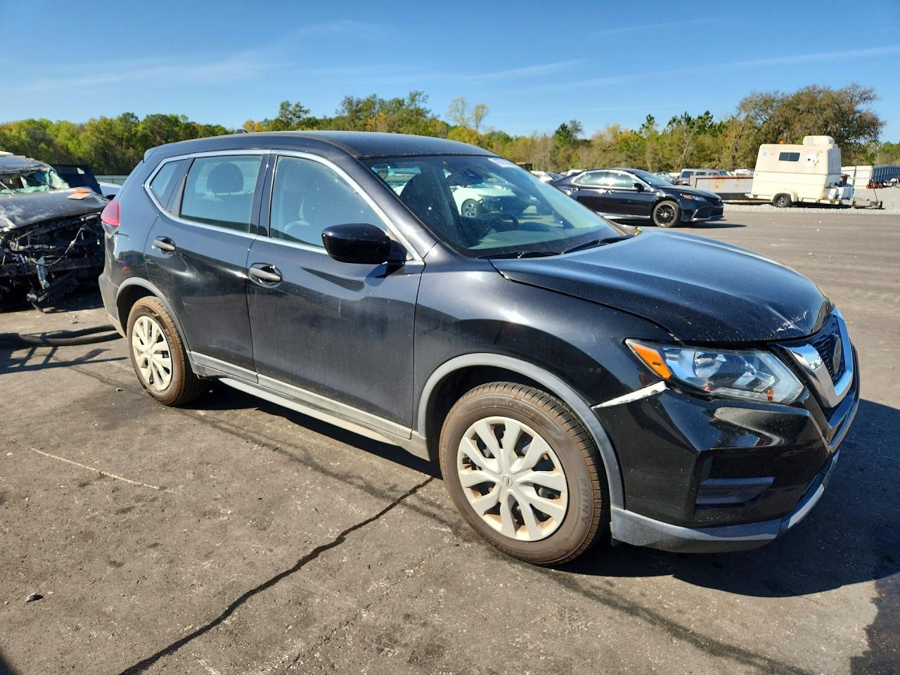 2019 Nissan Rogue S - zdjęcie 4