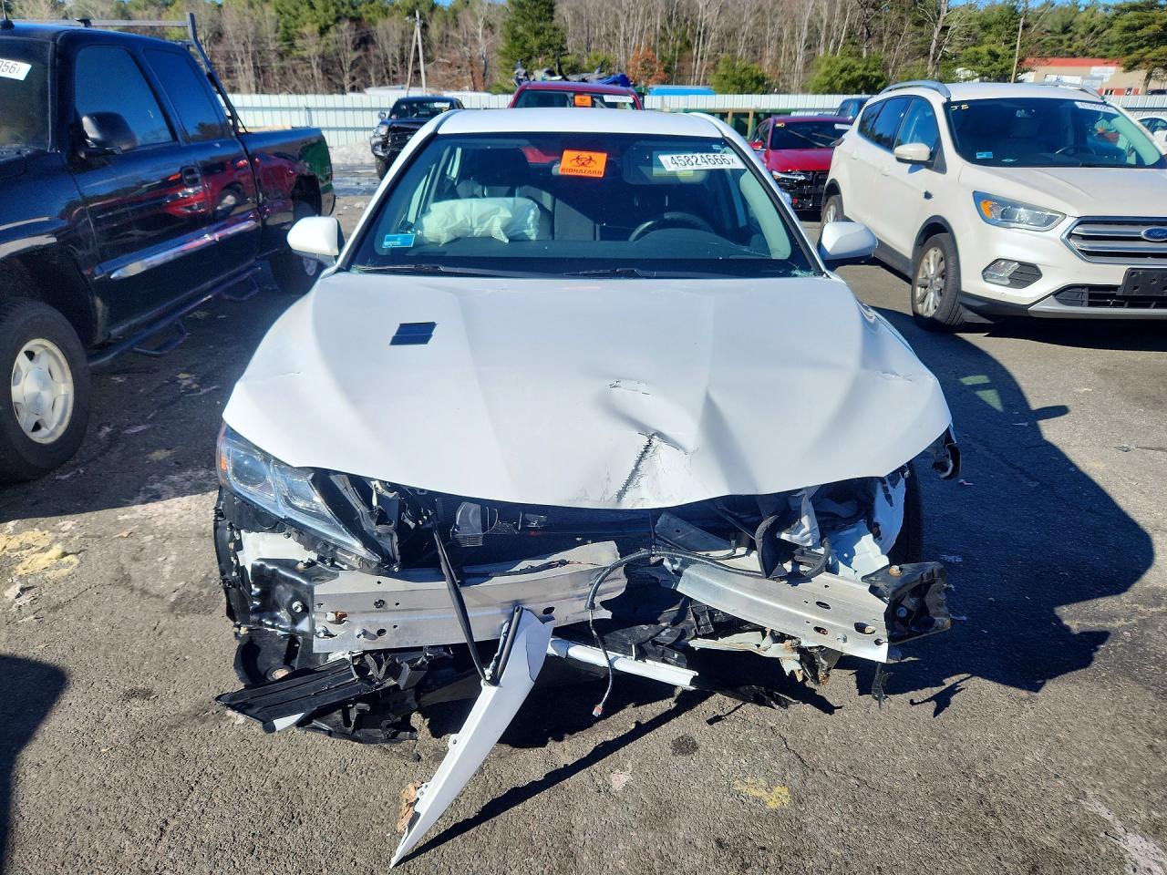 2020 Toyota Camry Le - zdjęcie 5