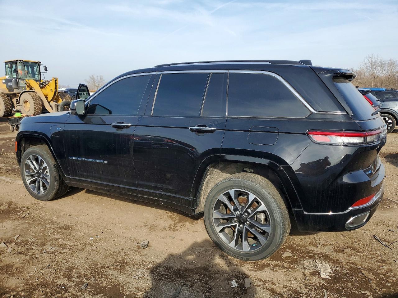 2023 Jeep Grand Cherokee Overland 4Xe - zdjęcie 2