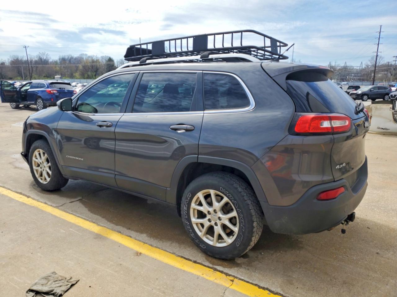 2015 Jeep Cherokee Latitude - zdjęcie 2