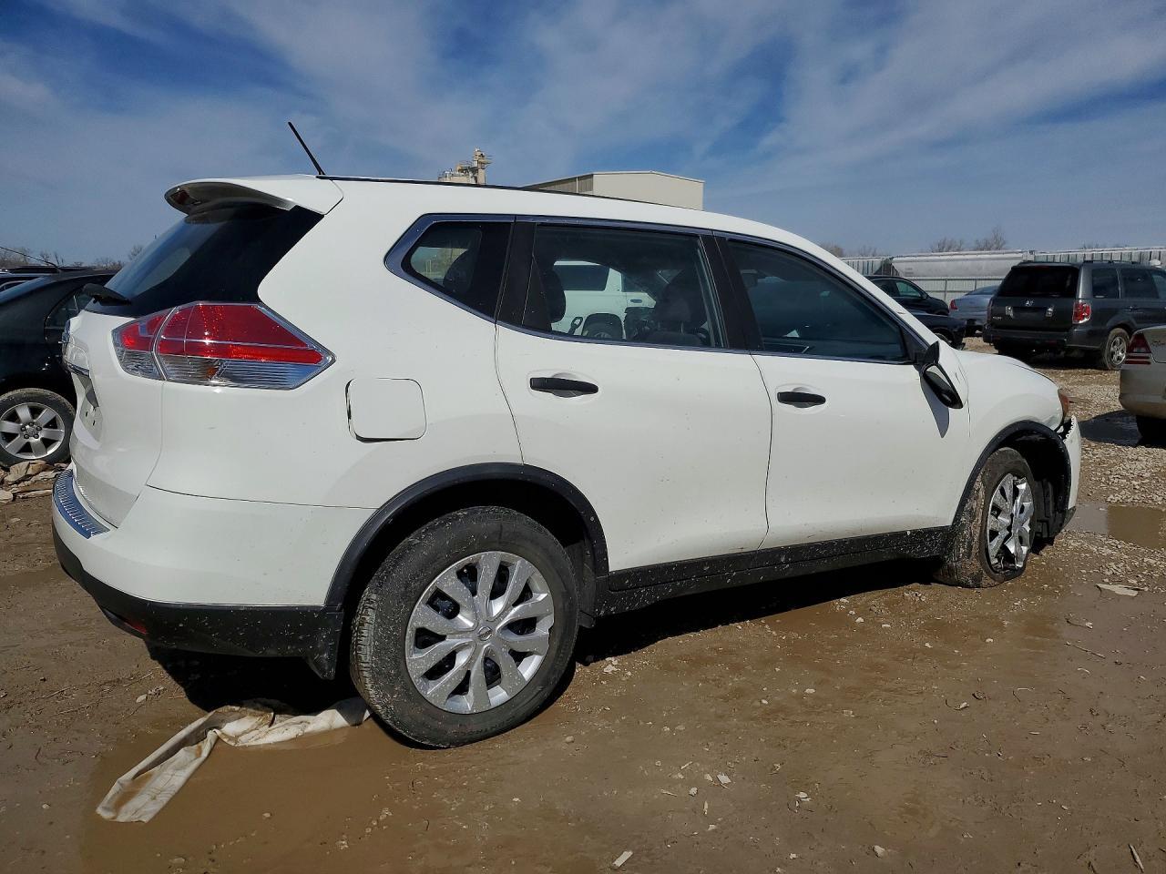 2016 Nissan Rogue S - zdjęcie 3